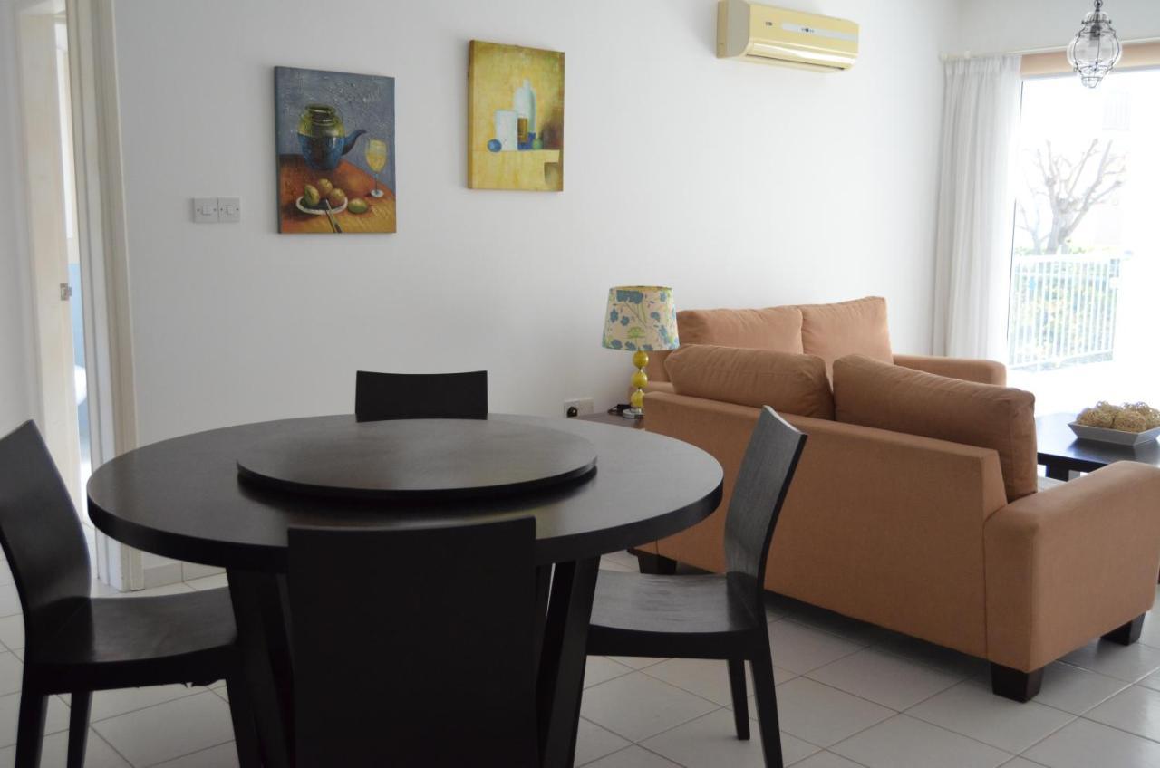 Verne Place Peyia Luaran gambar