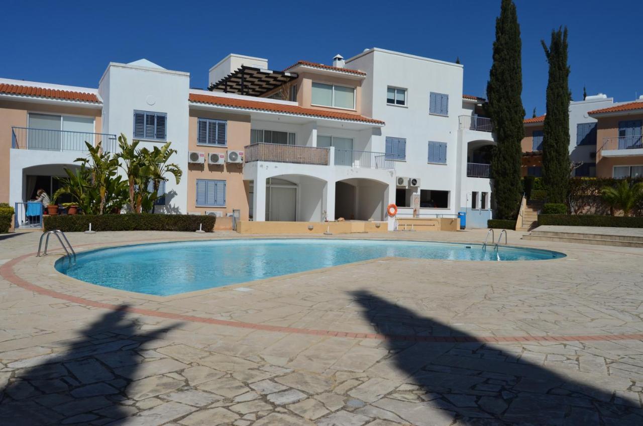 Verne Place Peyia Luaran gambar