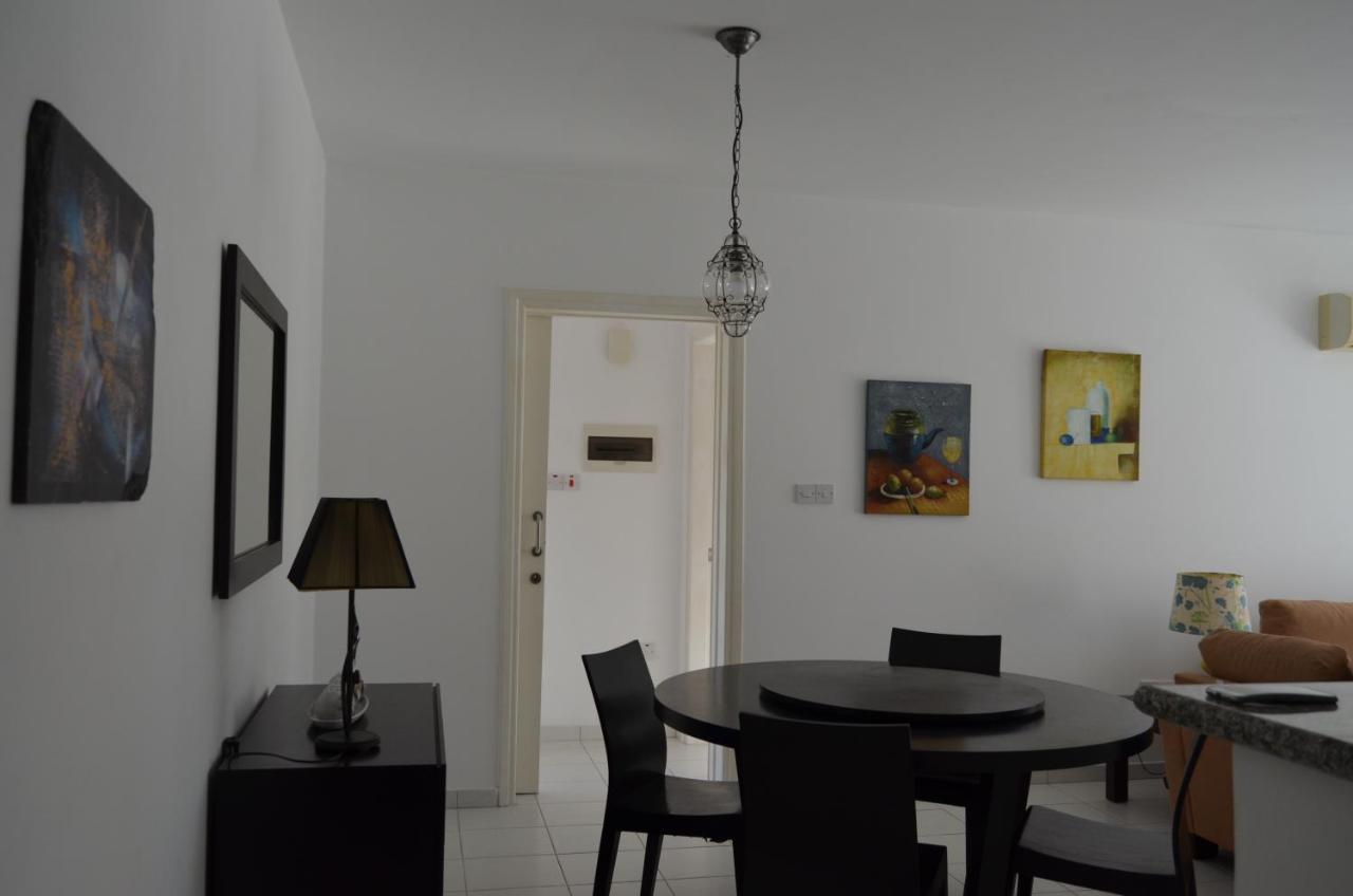 Verne Place Peyia Luaran gambar