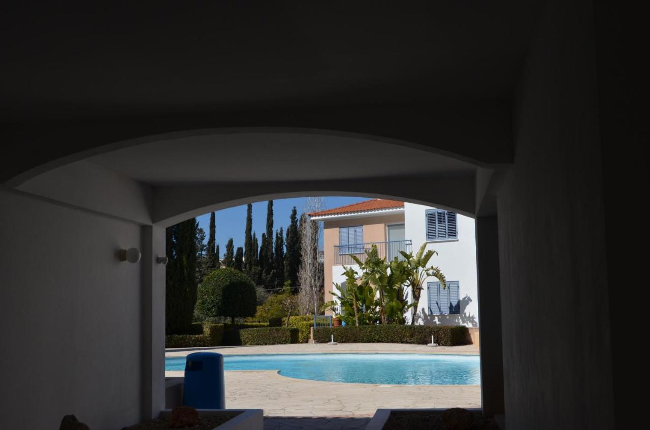 Verne Place Peyia Luaran gambar