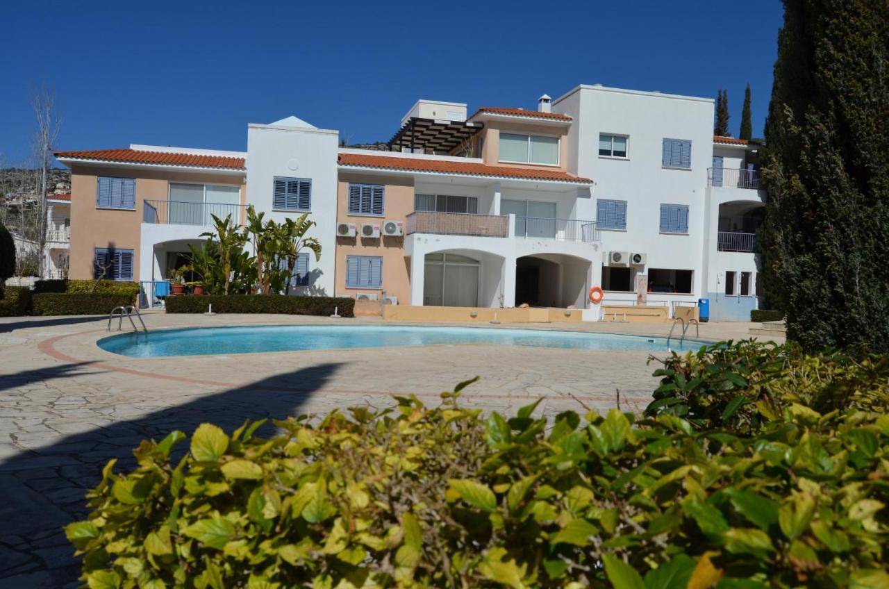 Verne Place Peyia Luaran gambar