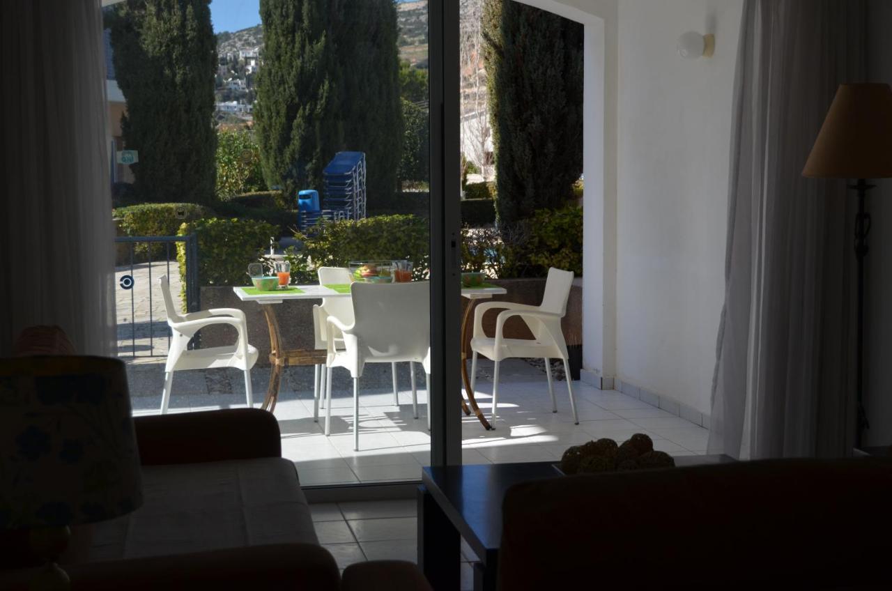Verne Place Peyia Luaran gambar